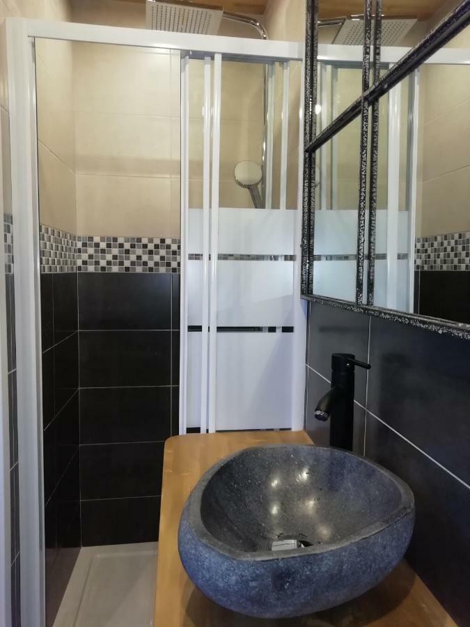 Studio En Duplex Renove Thônes Eksteriør bilde